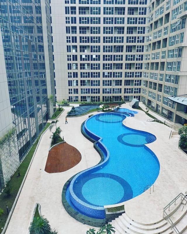 Apartemen Huge Family Jati Junction - Pool & Gym *